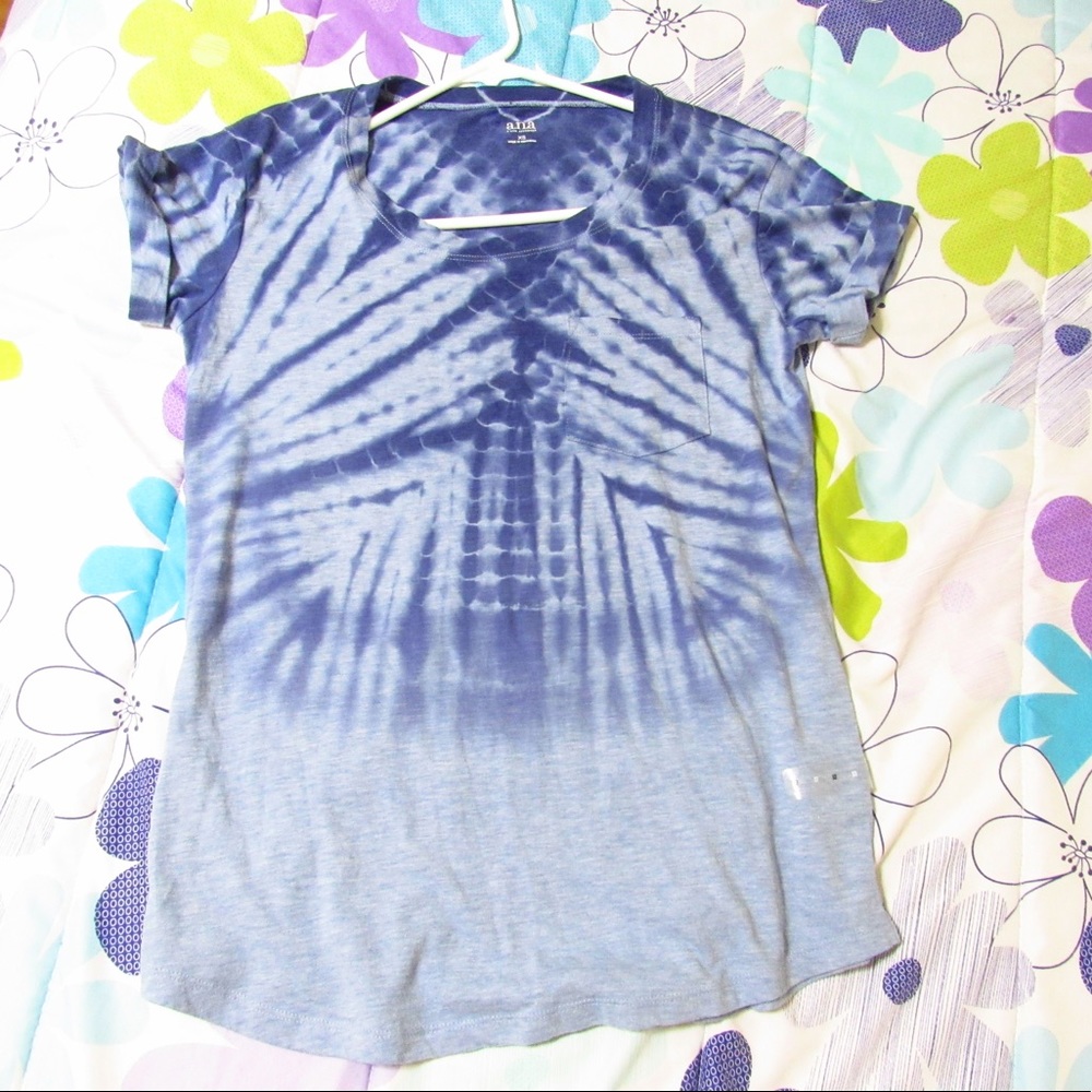 women’s xs a.n.a. navy blue tie dye tshirt